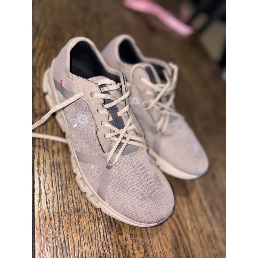 ON cloud men's X 4 AD 9.5